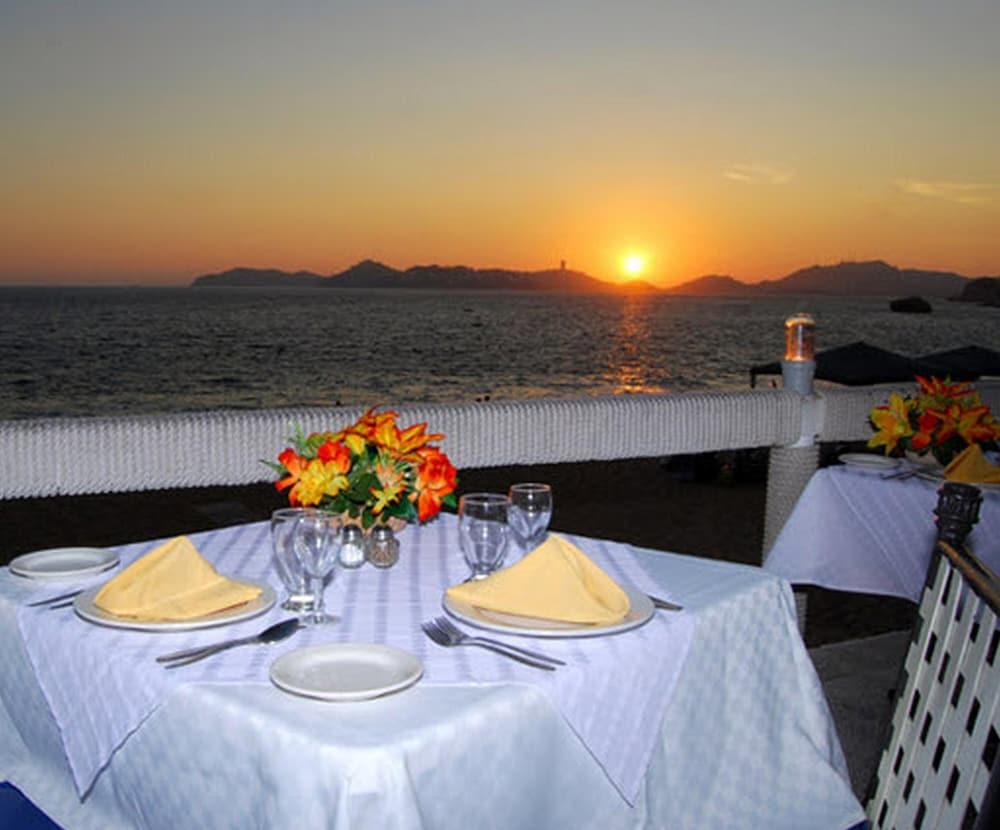 Hotel Acapulco Malibu ภายนอก รูปภาพ